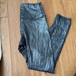 Shiny Black Leggings